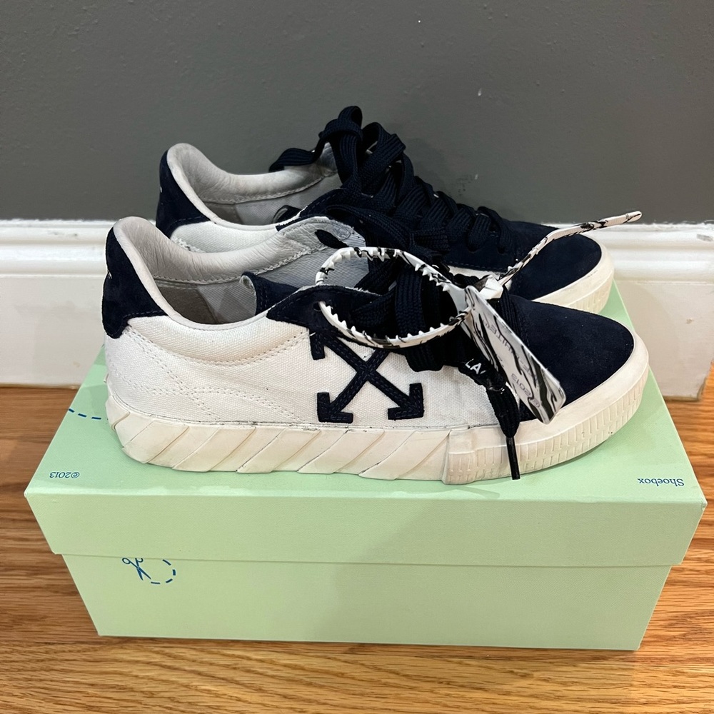 Off-White Low Vulcanized Canvas-Suede White/Navy 38 Shoes
